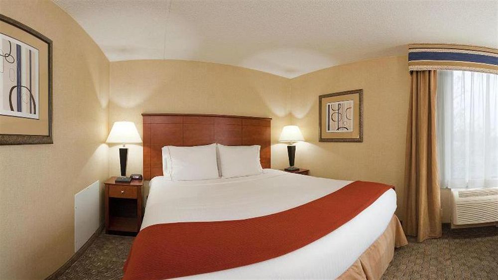 Holiday Inn Express Ramsey Mahwah By Ihg Buitenkant foto