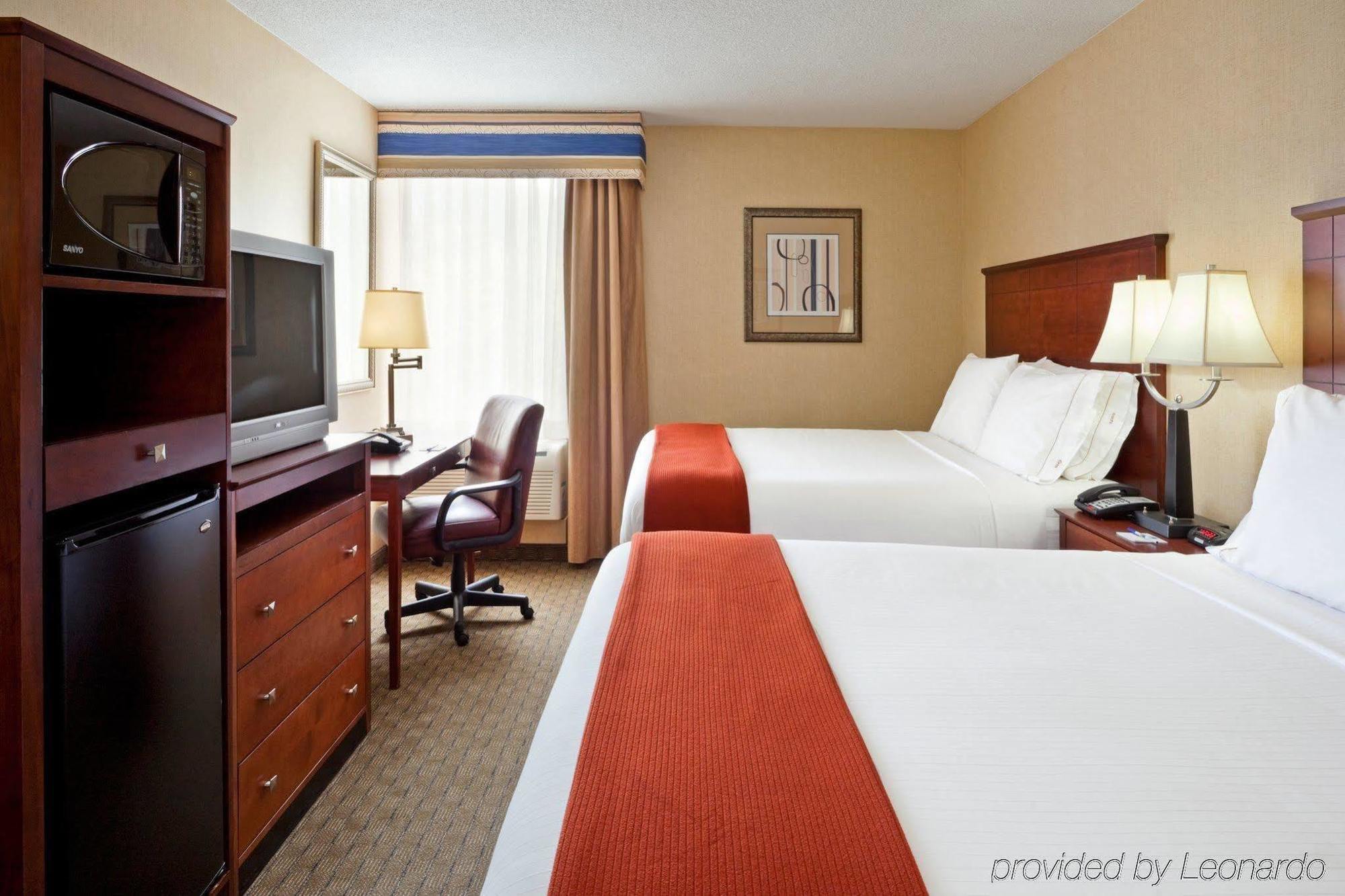 Holiday Inn Express Ramsey Mahwah By Ihg Buitenkant foto
