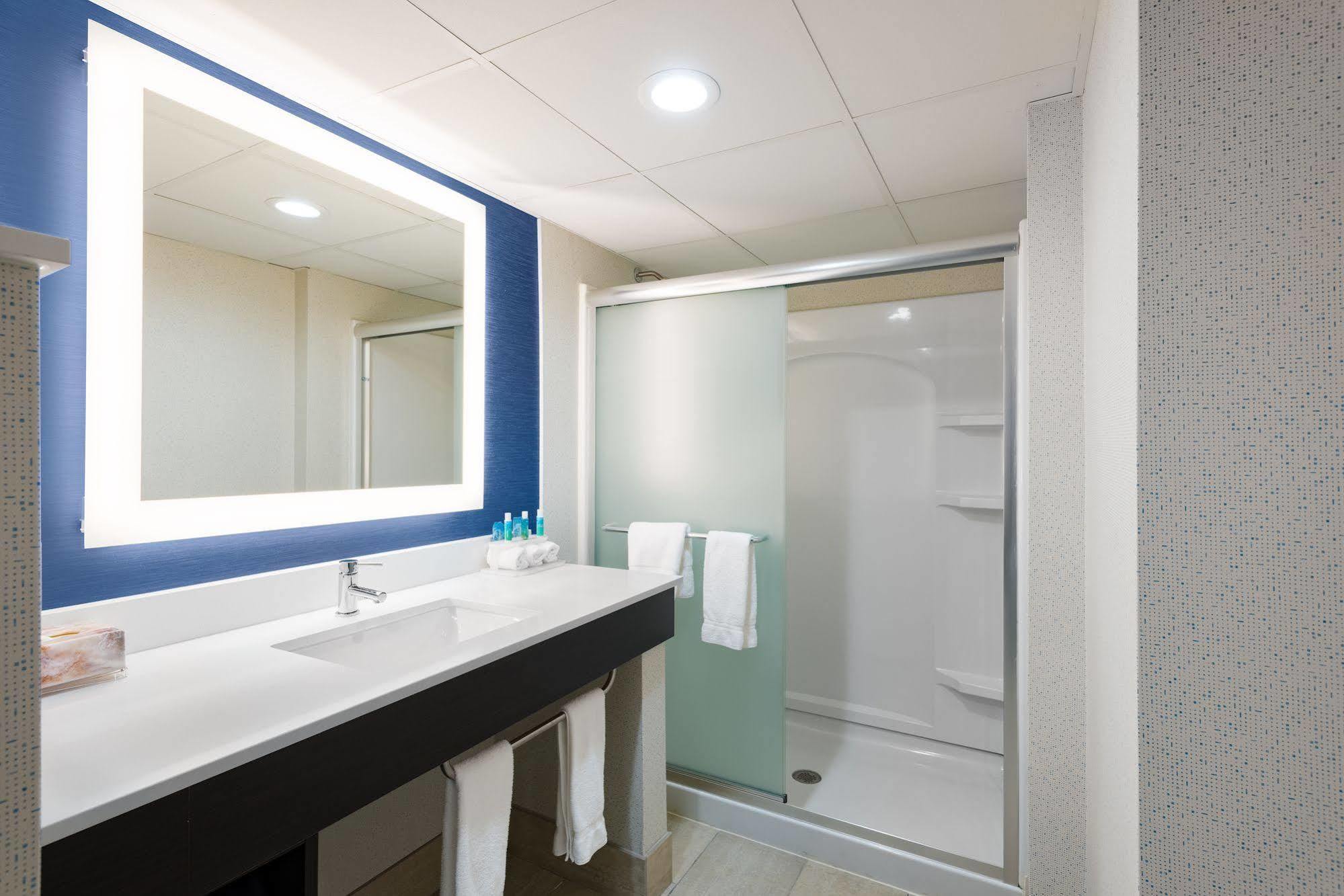 Holiday Inn Express Ramsey Mahwah By Ihg Buitenkant foto