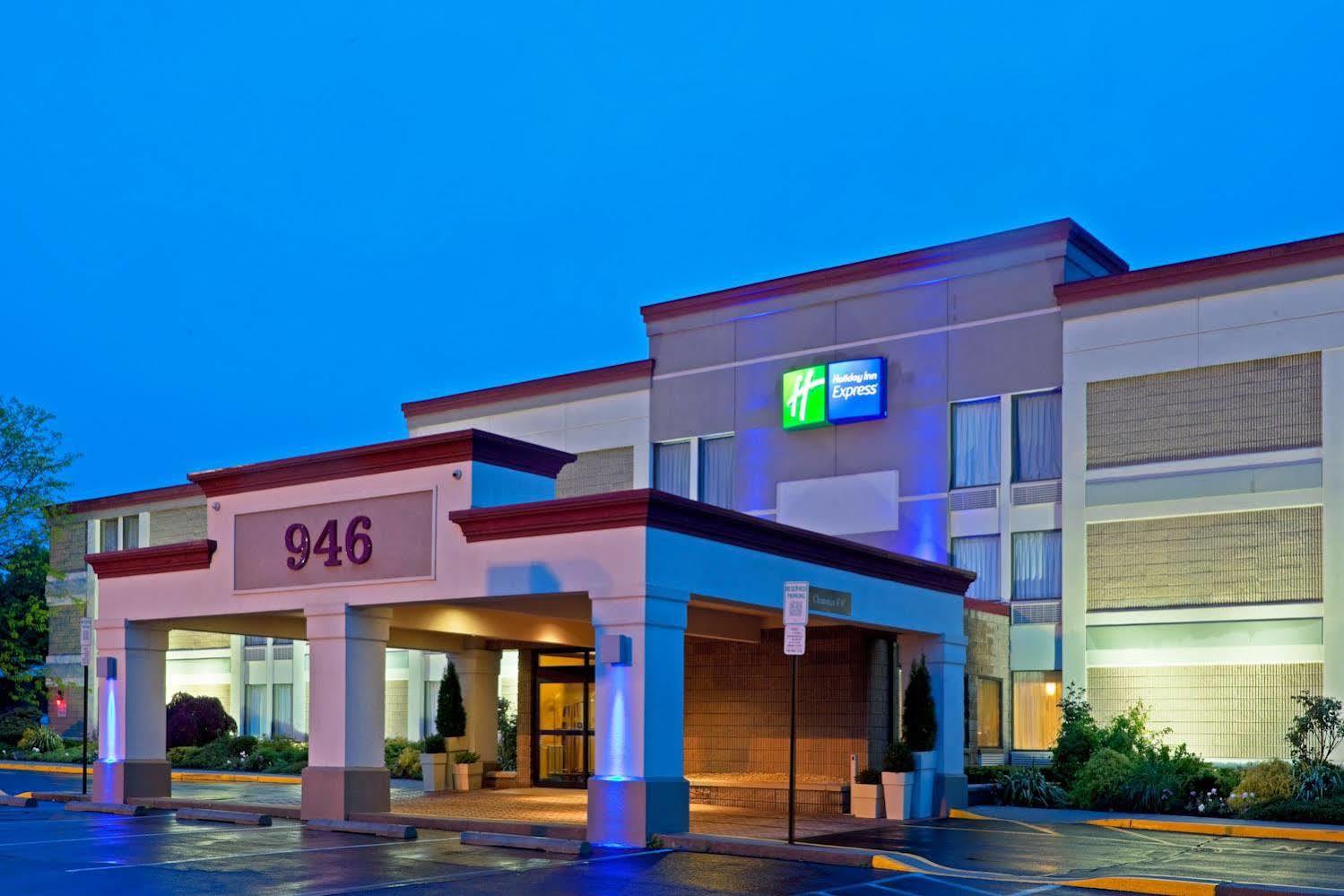 Holiday Inn Express Ramsey Mahwah By Ihg Buitenkant foto